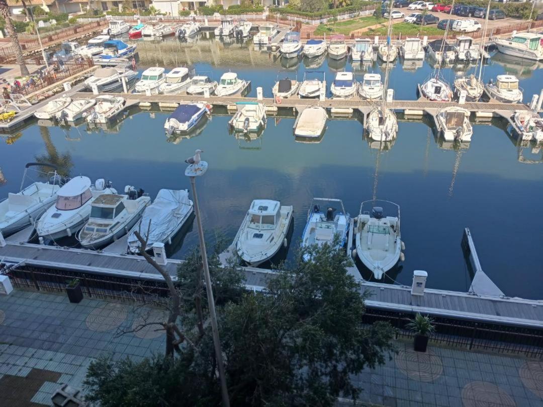 Appartement T2 Vue Mer Et Port,2 Balcons, Parking Prive Canet-en-Roussillon Exteriér fotografie